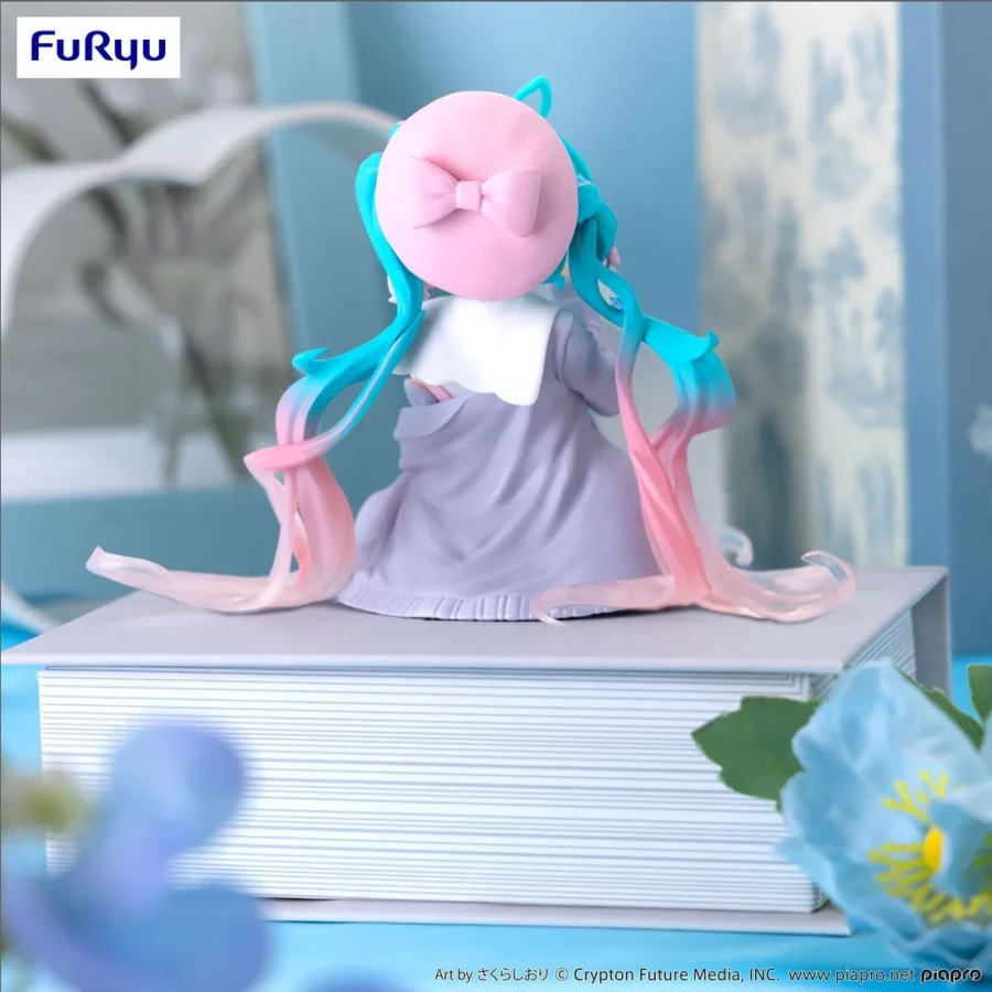 Hatsune Miku Love Sailor Purple Color Ver. figure, 13 cm - Image 3