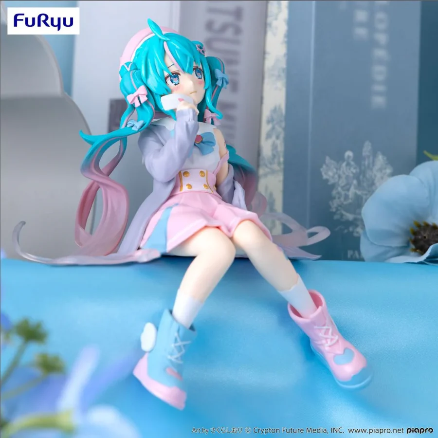 Hatsune Miku Love Sailor Purple Color Ver. figure, 13 cm - Image 2